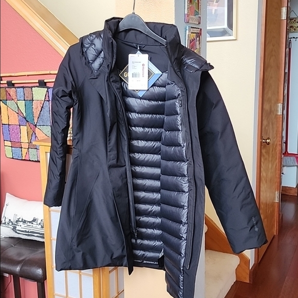Marmot Jackets & Blazers - NWT Marmot women's Kristina jacket in black size medium